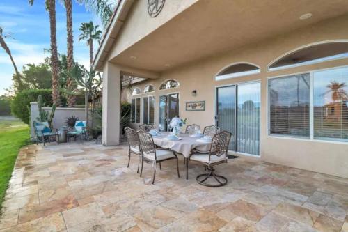 Scenic Getaway Spacious 3BR 3BA w Pool and Tennis Access Scenic Getaway Spacious 3BR 3BA w Pool and Tennis Access