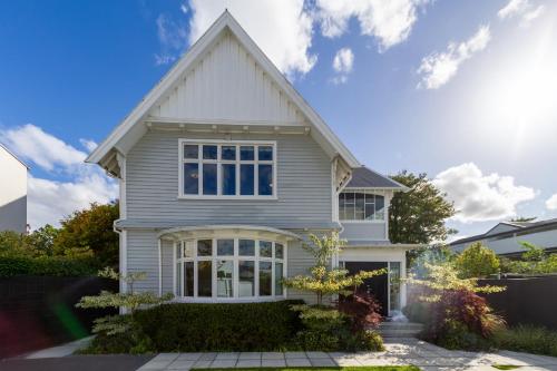 A szálláshely kívülről, Grand 5-Bedroom Villa in Fendalton in Fendalton