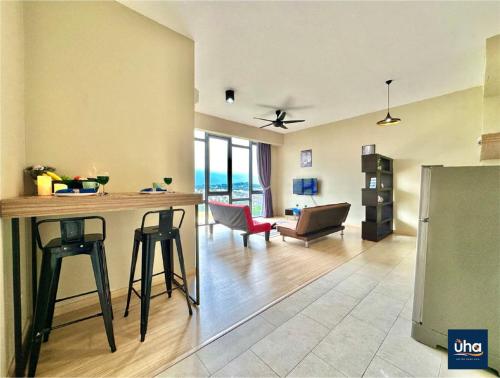 Cube 8 Teens at Taman Mount Austin By UHA Cube 8 Teens at Taman Mount Austin By UHA