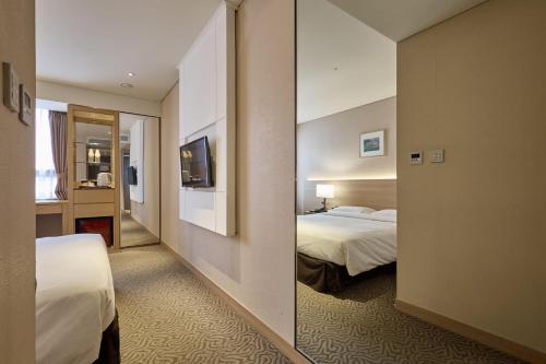 فندق سوميت دونغ ديمون