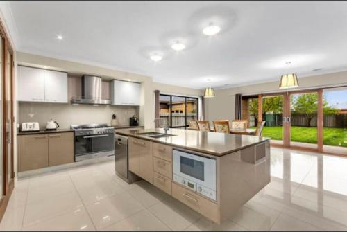 Cozy family home near suft coast 6 beds