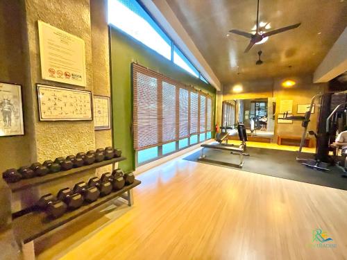 Cube 8 Teens at Taman Mount Austin By UHA Cube 8 Teens at Taman Mount Austin By UHA