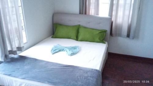 Sunshine Bay Resort by NG