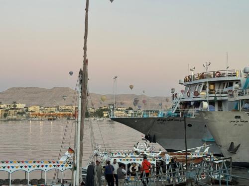 Magic pyramids Eden Magic pyramids Eden