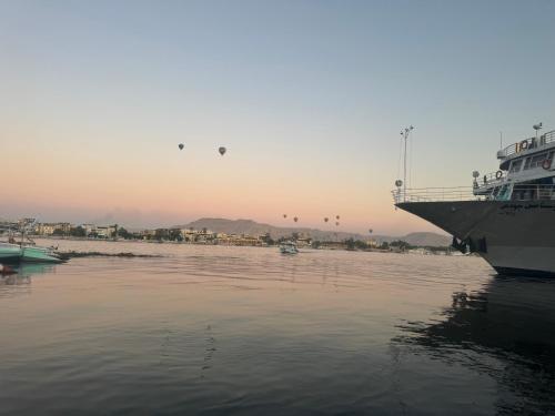 Magic pyramids Eden Magic pyramids Eden