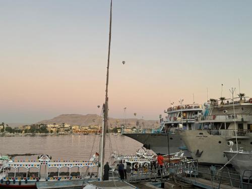 Magic pyramids Eden Magic pyramids Eden