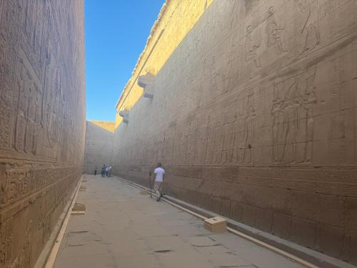 Magic pyramids Eden Magic pyramids Eden