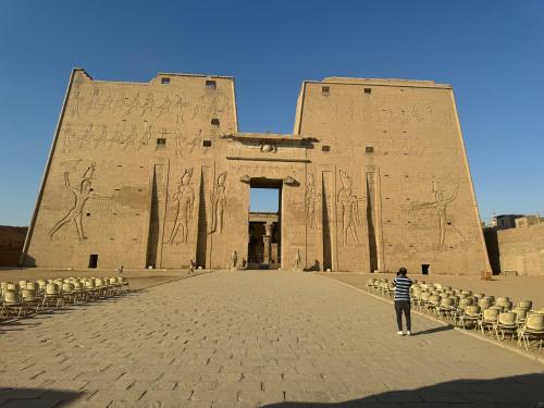 Magic pyramids Eden Magic pyramids Eden