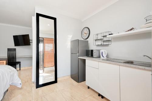 Private, Cosy and Stylish Stay at Nest24 Evans Park, Johannesburg (foto 8)
