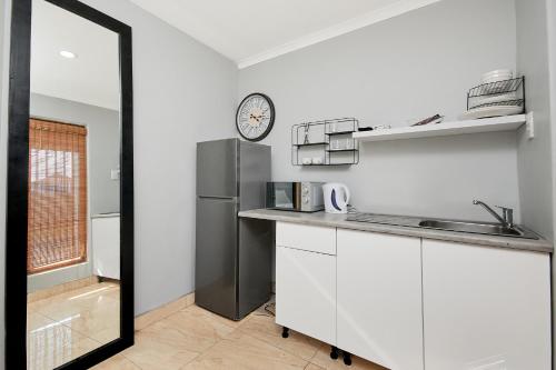 Private, Cosy and Stylish Stay at Nest24 Evans Park, Johannesburg (foto 11)