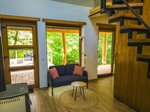 Lesence Zug Vendégház (Lesence Zug Vendeghaz) in เลเซนเชโตไม