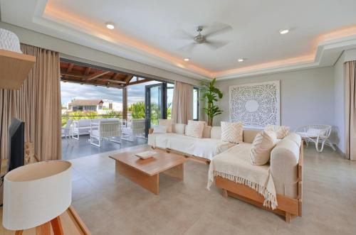 Penthouse Blue Horizon, 5 min walking from Mont Choisy beach