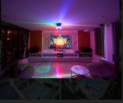 FUN r2 Villa, 20 People Max FUN r2 Villa, 20 People Max