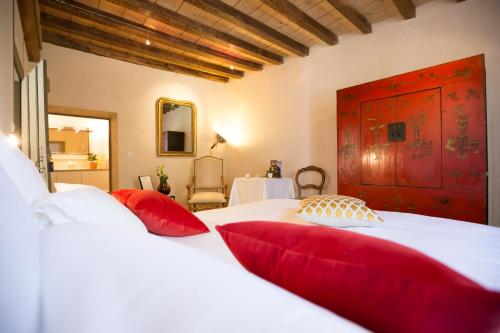 Double or Twin Room - Disability Access - Chambre du Chapitre