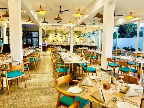 레스토랑, Uppuveli Beach by DSK in 트링코말리