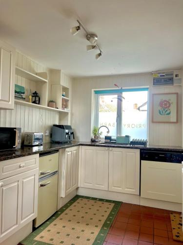 Kitchen, Priory Barn Apartment in Glastonbury