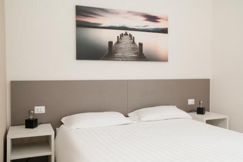 Double Room with Private Bathroom image 6