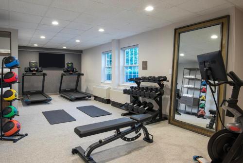 La Quinta by Wyndham St. Albans - image 6