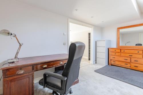 Stunningly Spacious 4BD Home Clapham North, Londres (foto 10)