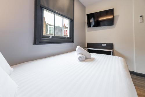 easyHotel Victoria - image 12