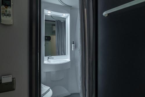 easyHotel Victoria - image 5