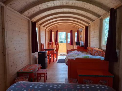 Le Village Insolite yourte et roulotte in Cancale