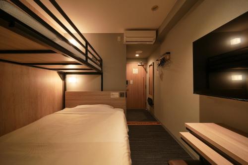 Super Hotel Hiroshima - Tap to explore photos