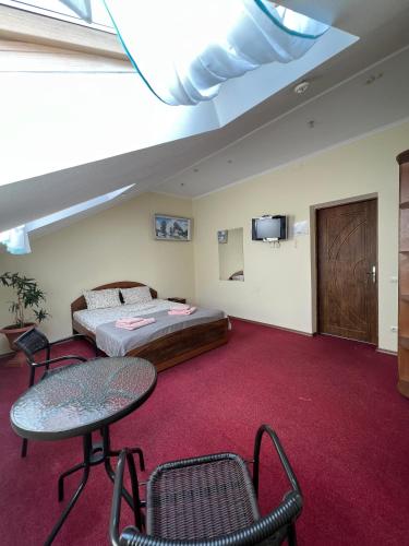 1 queen bed
