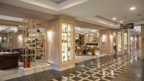 Előcsarnok, Hotel Czarny Potok Resort SPA & Conference in Krynica városközpont
