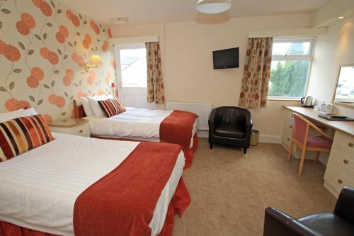 2 twin beds