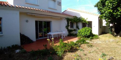 Maison de vacances avec grand jardin - la Chaume - 8 personnes - Location saisonnière - Les Sables-d'Olonne