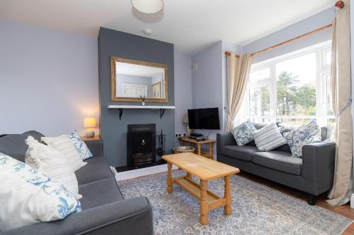 Seacliff Holiday Homes No 2 by Trident Holiday Homes