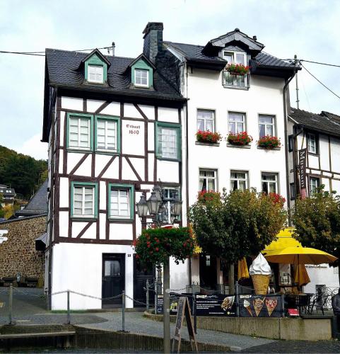 NringRooms am Markt in Adenau, Deutschland