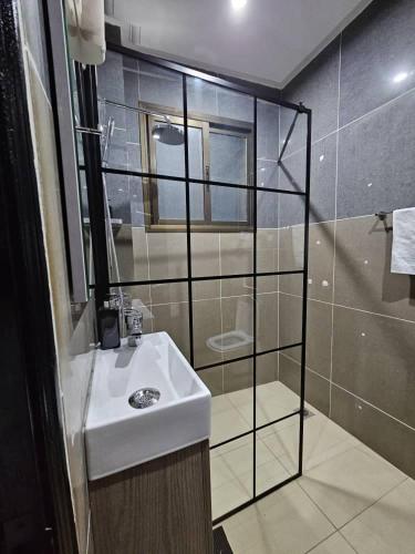 Chez Ebène Chez Ebène