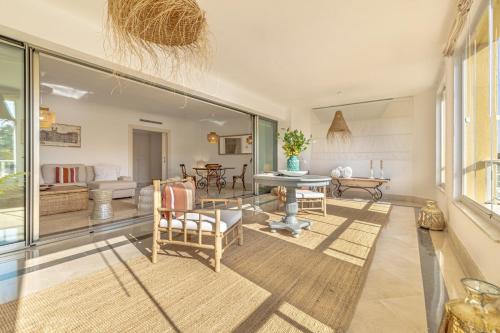 Canal View Apt Puerto Sotogrande in Torreguadiaro