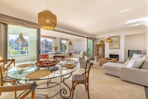 Canal View Apt Puerto Sotogrande in Torreguadiaro