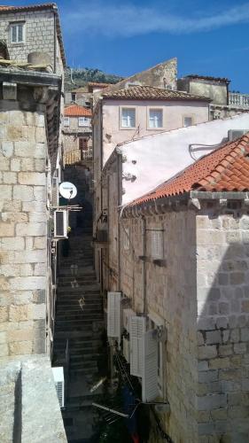 Old Town Hostel - image 10