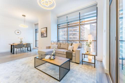Terrace and Marina Views 1BR Near JBR, Ain Dubai and Major Landmarks, Zumurud, Dubai Marina by Deluxe Holiday Homes, Dubai (Foto 8)