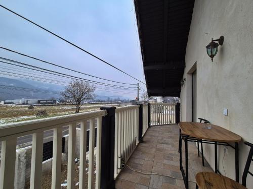 Casa Iura in Oncesti