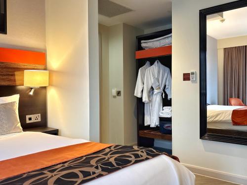Clayton Hotel Cardiff - image 12