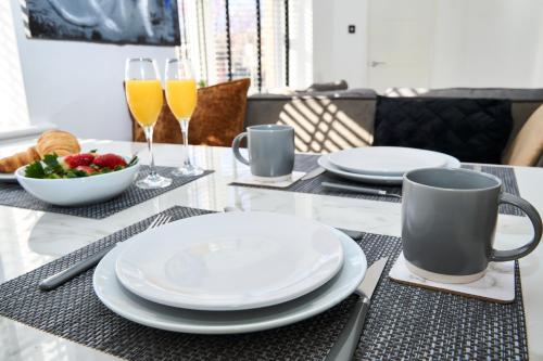 Modern, Spacious Home Near City Centre, Workspace & WiFi,, Manchester (foto 9)