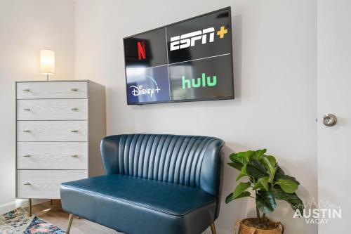 Near BBQ, Coffee More in Brentwood Pet-Friendly 2BR 1BA Condo By Austin Vacay Near BBQ, Coffee More in Brentwood Pet-Friendly 2BR 1BA Condo By Austin Vacay