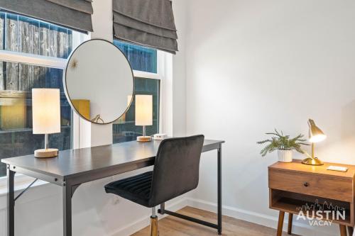 Near BBQ, Coffee More in Brentwood Pet-Friendly 2BR 1BA Condo By Austin Vacay Near BBQ, Coffee More in Brentwood Pet-Friendly 2BR 1BA Condo By Austin Vacay