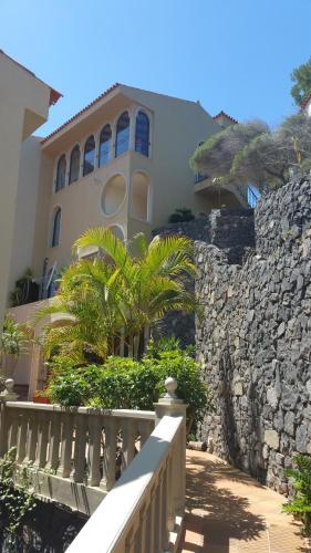 아파르타멘토스 플라야 데 로스 로케스 - 숙소 외관