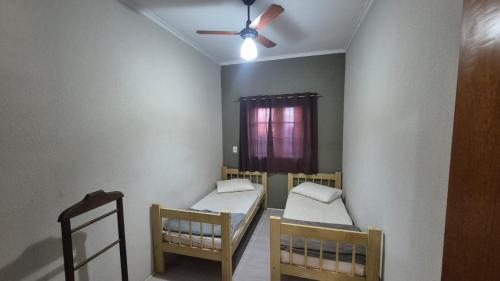 Double or Twin Room with Shared Bathroom image 8