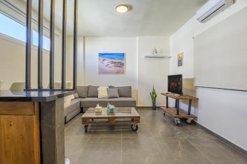 Blue Bird Batroun Souks in 巴特倫