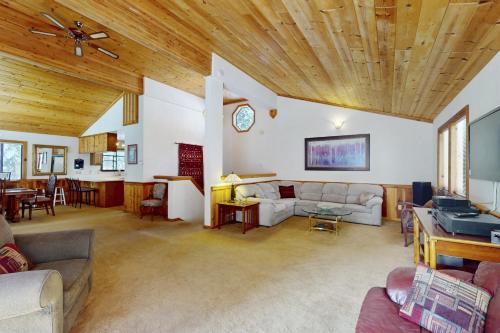 North Shore Escape North Shore Escape