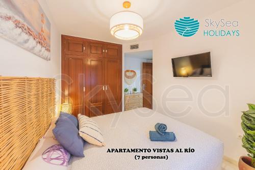 Skysea Holidays Malaga Centro frente al Rio