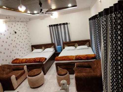 YoBro'sHouse in Salgaon