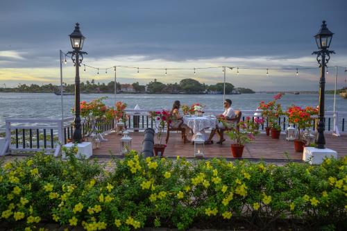 Kilátás, Brunton Boatyard - CGH Earth near Kashi Művészeti Galéria